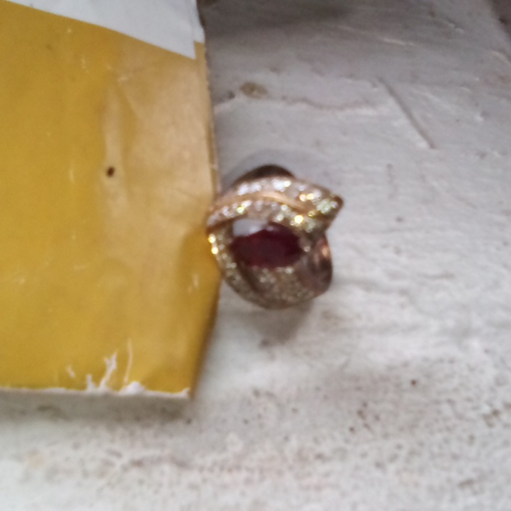 Ring - Picture 2 of 2